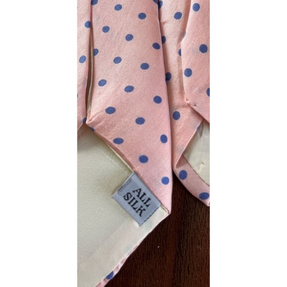 Vintage Men’s  Burt Pulitzer Tie Handmade All 100% Silk Pink With Blue Polka Dot - Picture 4 of 5